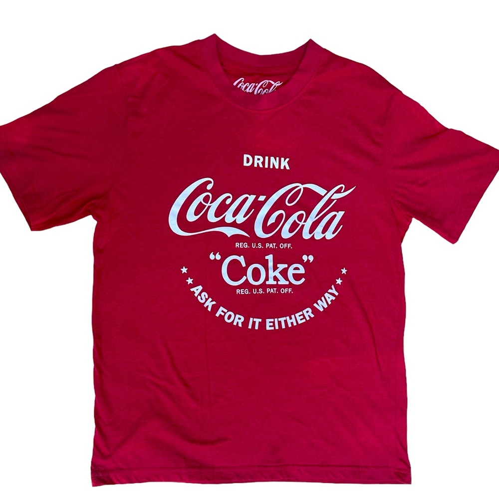 Red Coke-Cola graphic t shirt size medium official